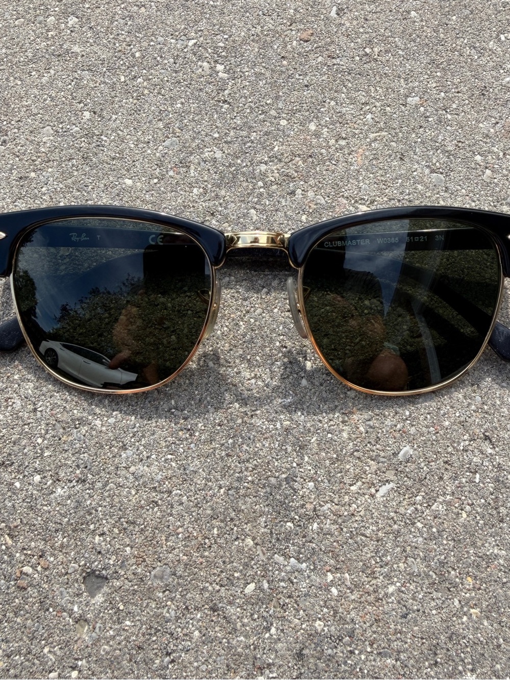 Ray-Ban RB3016 Clubmaster Classic Sunglasses W0365 51-21